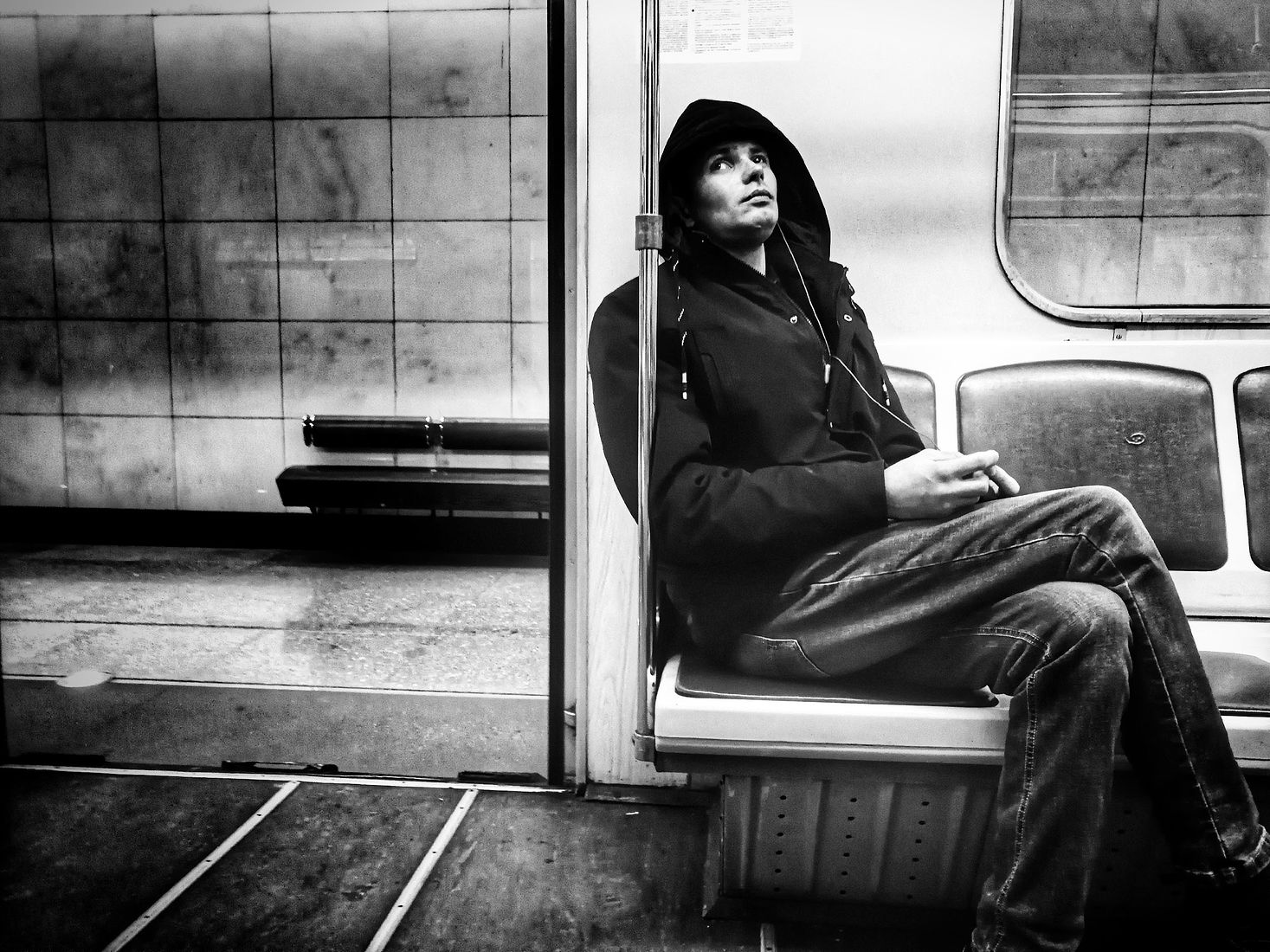 Alexander Tarasenkov (Александр Тарасенков) photographer, Moscow. MetroLife. Untitled