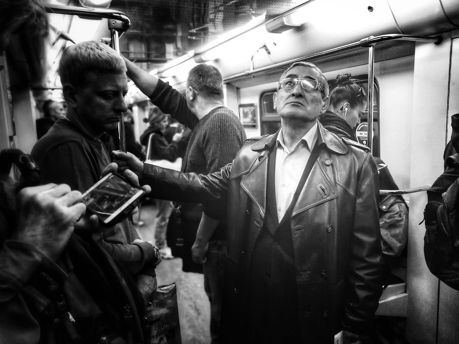 Alexander Tarasenkov (Александр Тарасенков) photographer, Moscow. MetroLife. Untitled