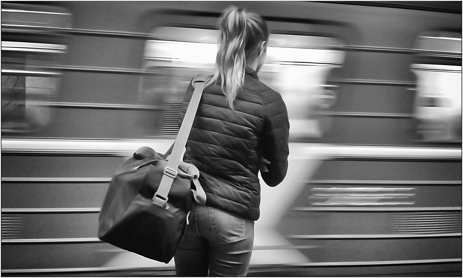 Alexander Tarasenkov (Александр Тарасенков) photographer, Moscow. MetroLife. Untitled