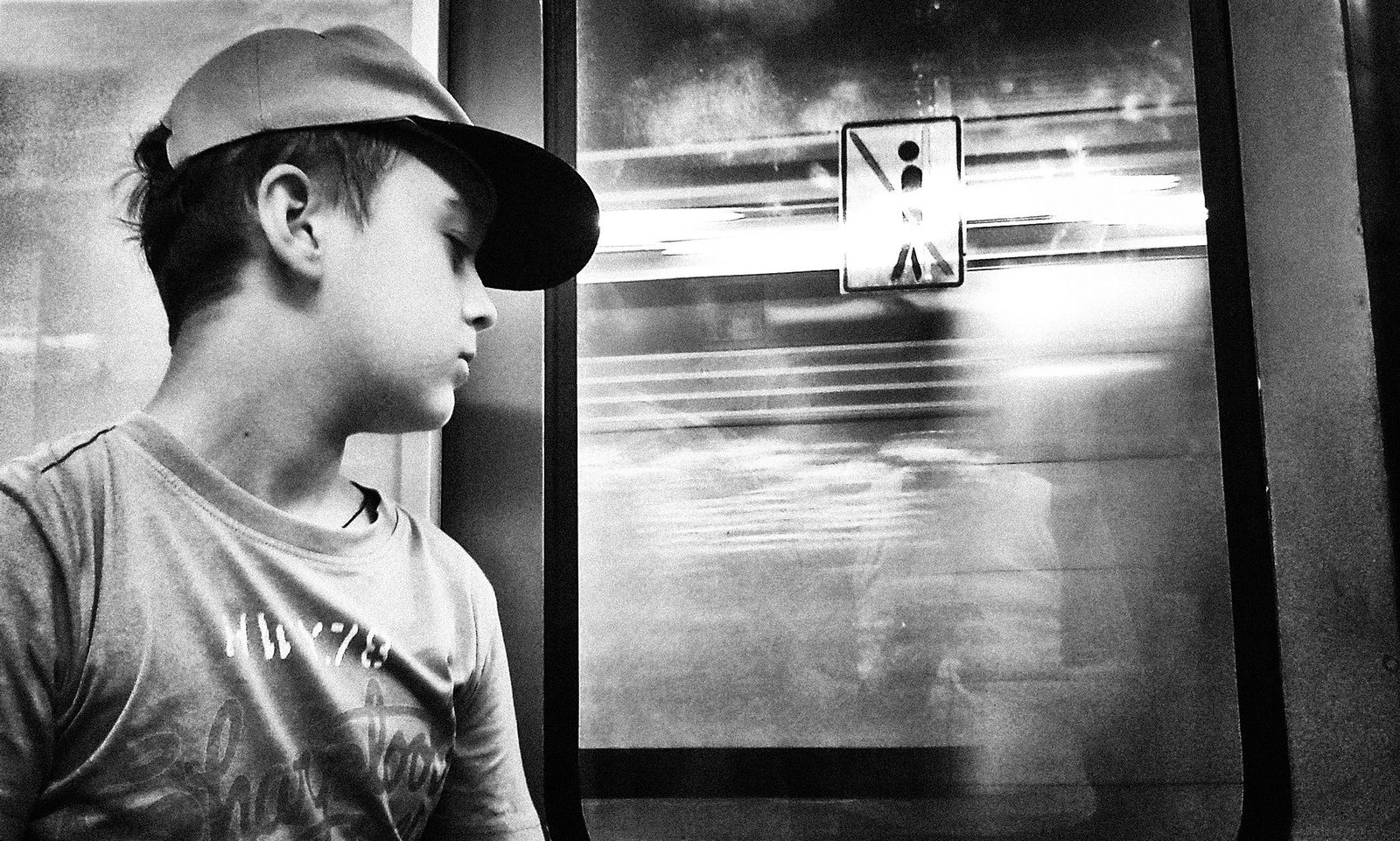 Alexander Tarasenkov (Александр Тарасенков) photographer, Moscow. MetroLife. Untitled