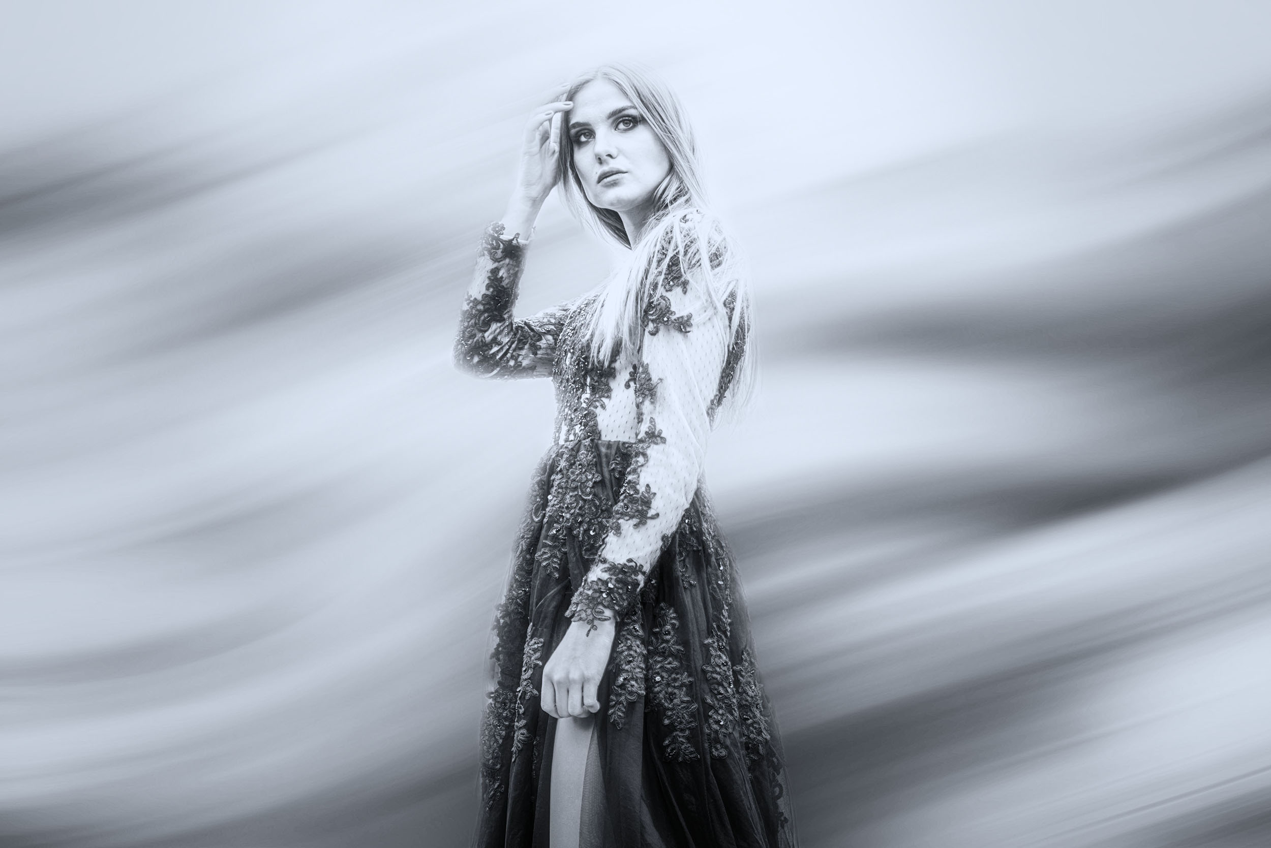 Дорогие друзья,
Эта моя работа примет участие в выставке «Фотограф года 2019», которая проходит в Espaço Espelho D’agua, расположенной в Лиссабоне, Португалия. Торжественное открытие состоится в пятницу, 21 февраля, с 19:00 до 22:00.