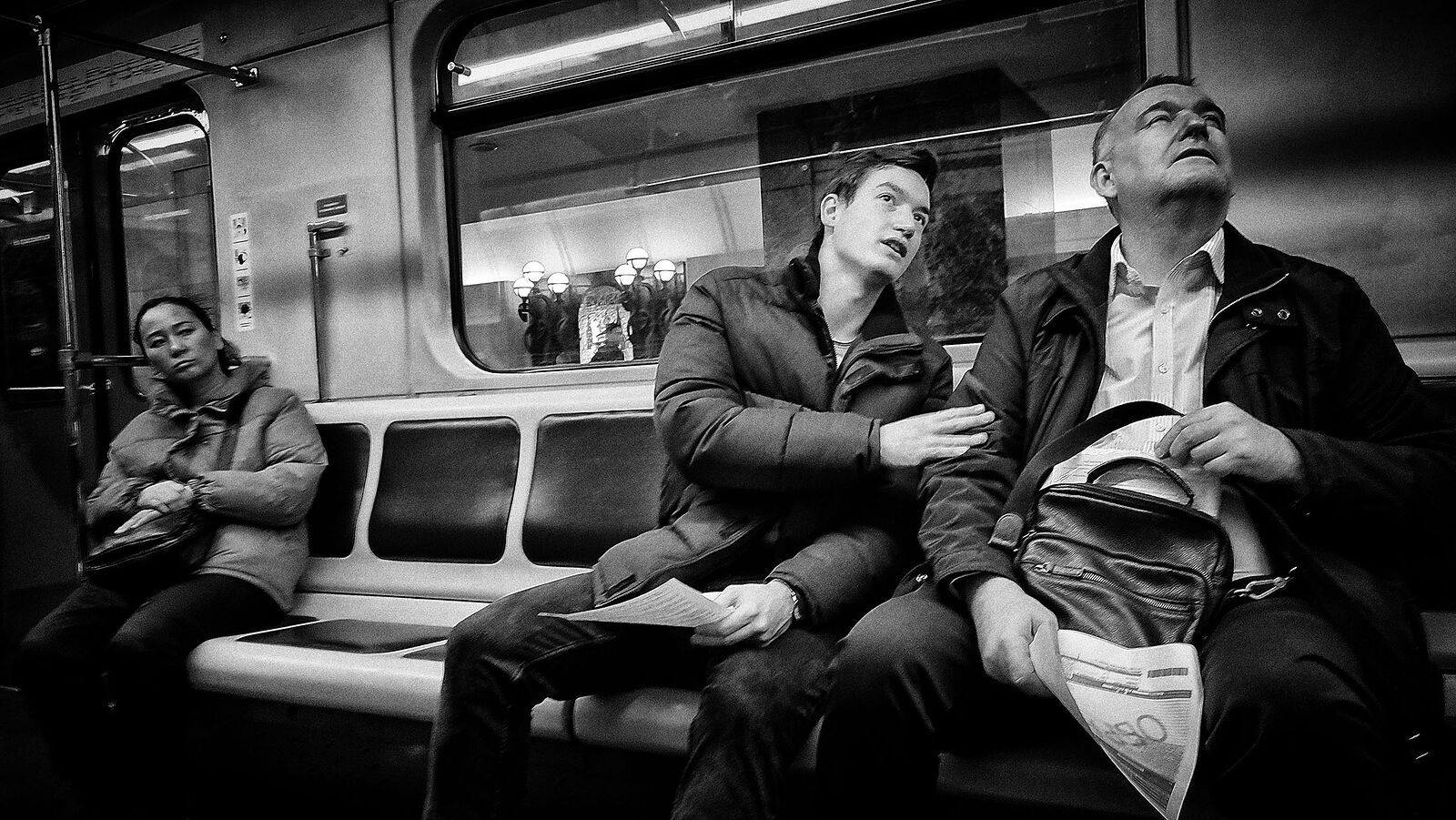 Alexander Tarasenkov (Александр Тарасенков) photographer, Moscow. MetroLife. Untitled