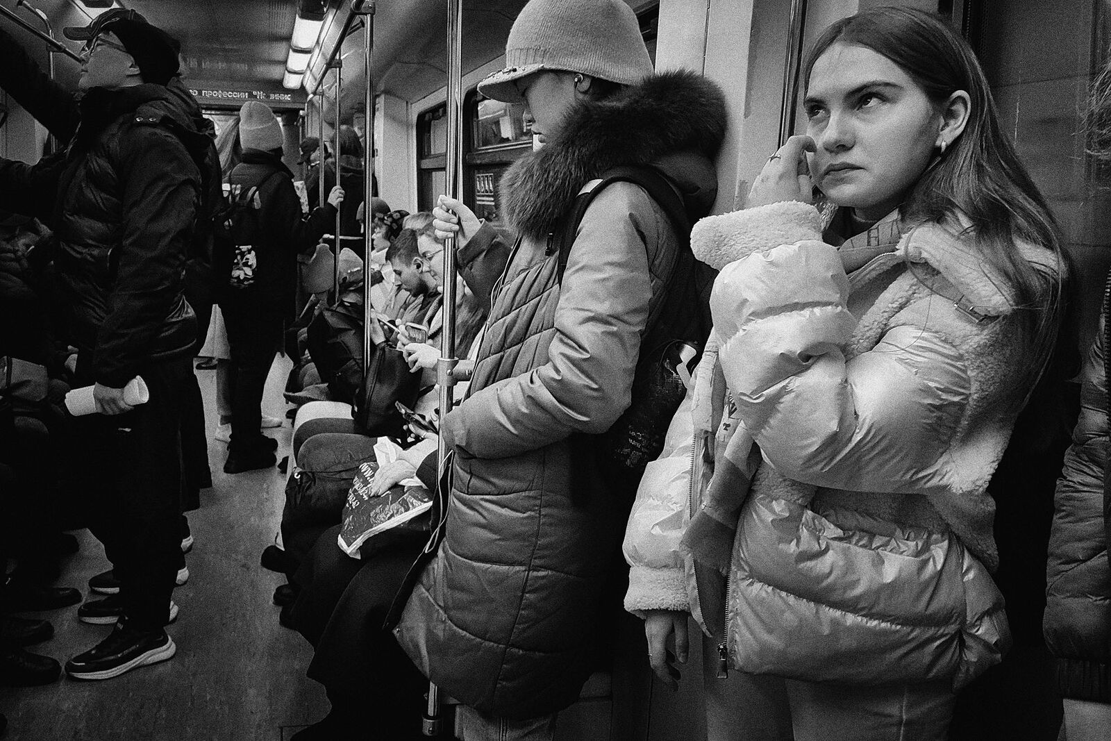 Alexander Tarasenkov (Александр Тарасенков) photographer, Moscow. MetroLife. Untitled