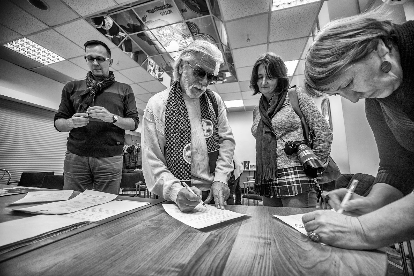 Alexander Tarasenkov (Александр Тарасенков) photographer, Moscow. 22.March 2019, Report from the creative meeting of the photographer Victor Zagumennov.. Untitled