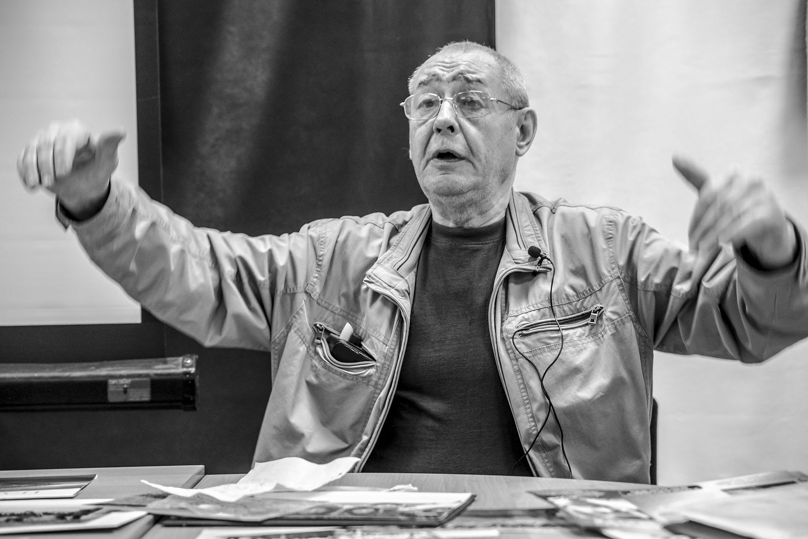 Alexander Tarasenkov (Александр Тарасенков) photographer, Moscow. 22.March 2019, Report from the creative meeting of the photographer Victor Zagumennov.. Untitled